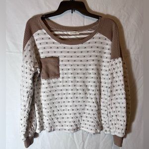 AndTheWay beautiful soft top Sz L